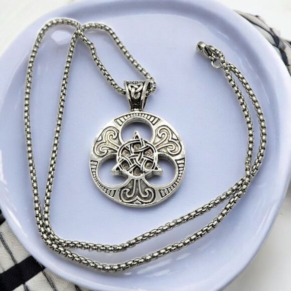 Celtic Cross Trinity Knot Medallion Pendant Triquetra Necklace Titanium Steel - Picture 4 of 5